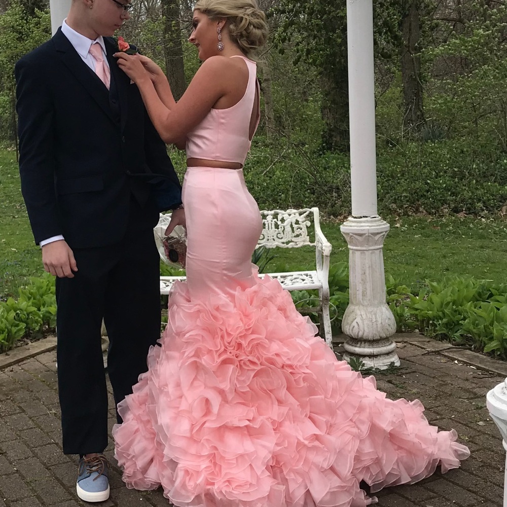 Sherri Hill Prom Dress - Picture 1 of 6